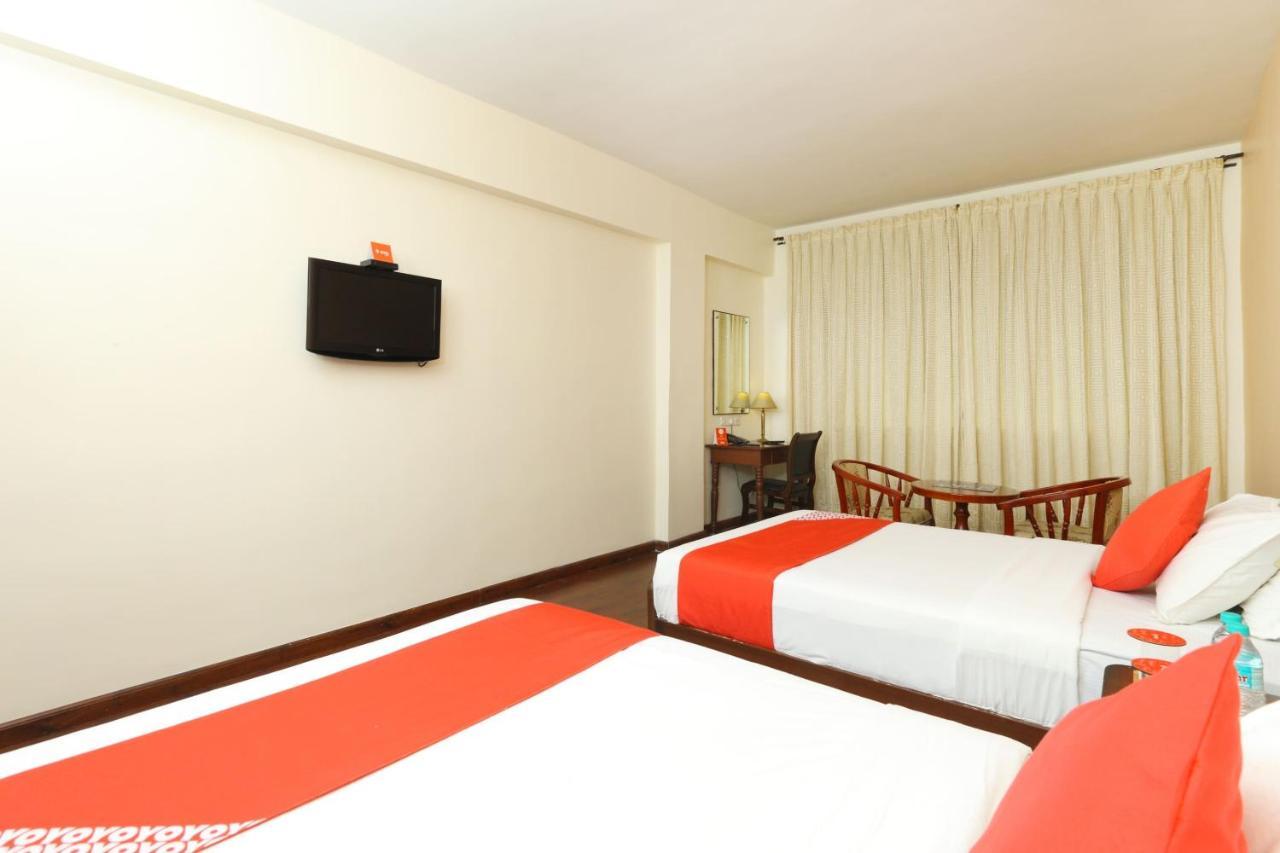 Oyo 15925 Tommaso Hotels And Resorts Sriperumbudur Buitenkant foto