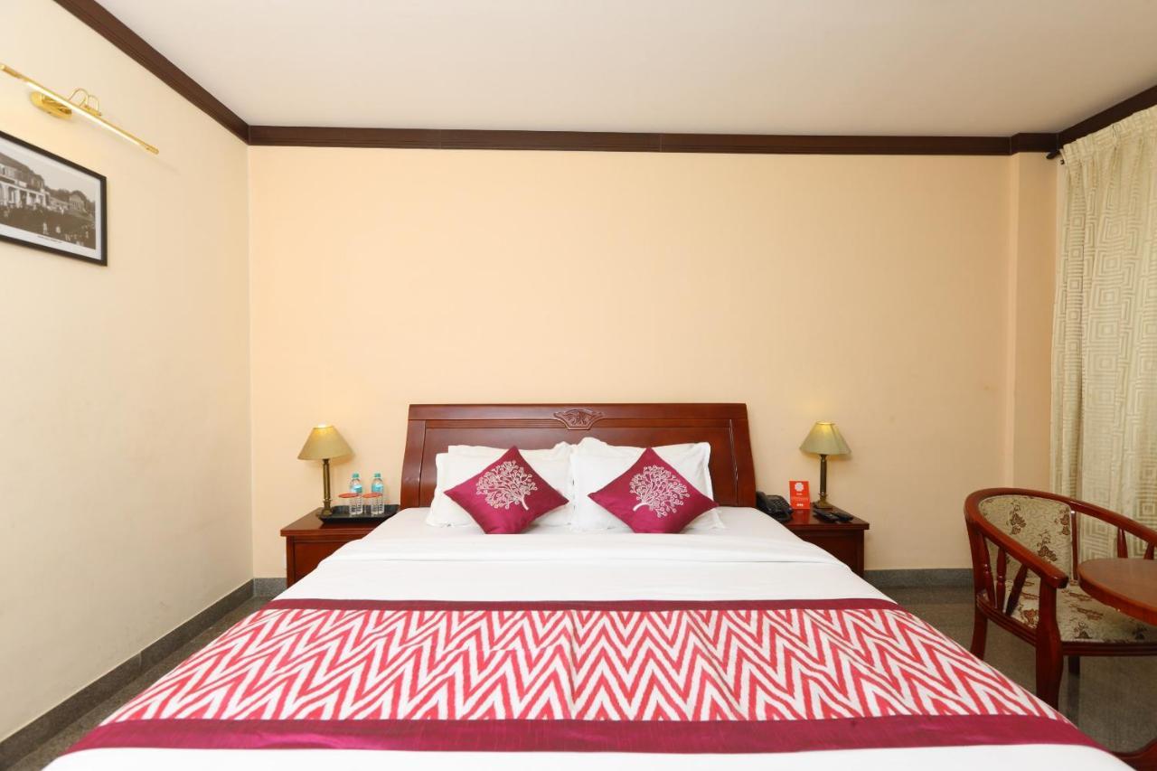 Oyo 15925 Tommaso Hotels And Resorts Sriperumbudur Buitenkant foto