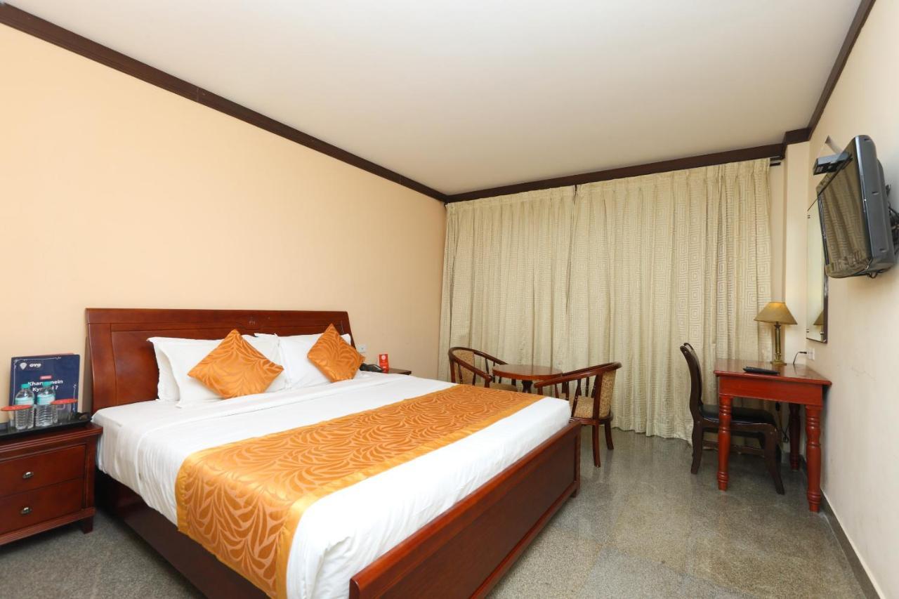 Oyo 15925 Tommaso Hotels And Resorts Sriperumbudur Buitenkant foto