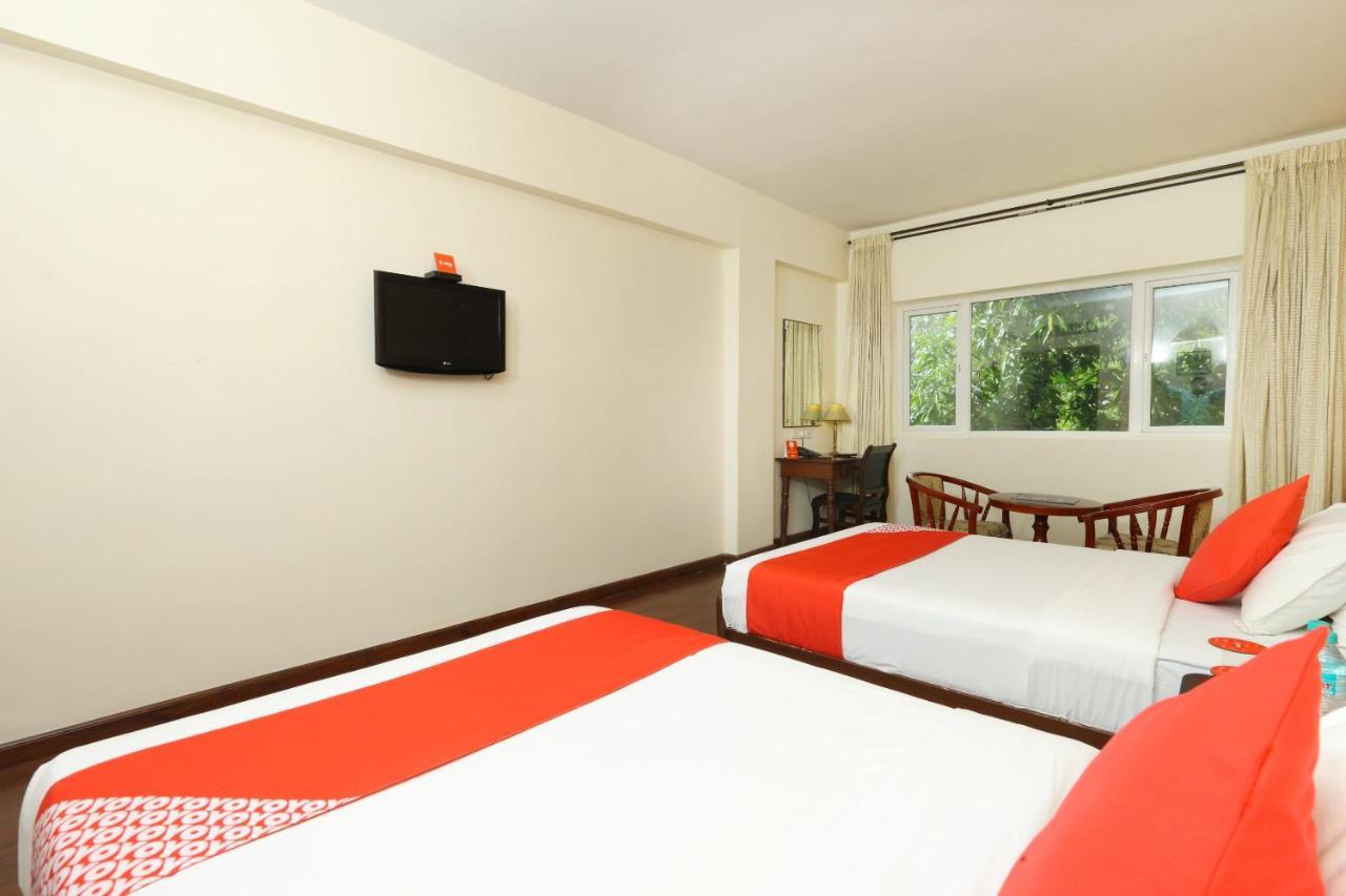 Oyo 15925 Tommaso Hotels And Resorts Sriperumbudur Buitenkant foto